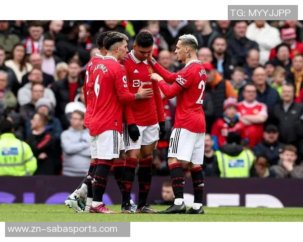 水晶宫追逐19岁荷兰新星斯米特面临曼联皇马强劲竞争