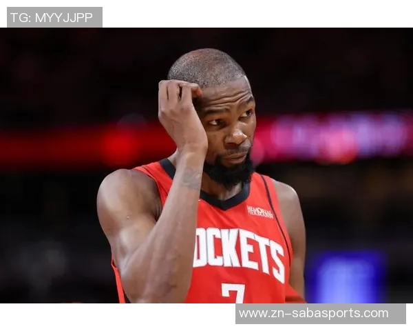 杜兰特第三节状态低迷仅得5分目前全场22分5板2帽表现分析