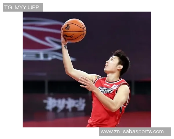 杨瀚森逐渐融入轮换阵容新秀们难得的机会与三分球提升期待